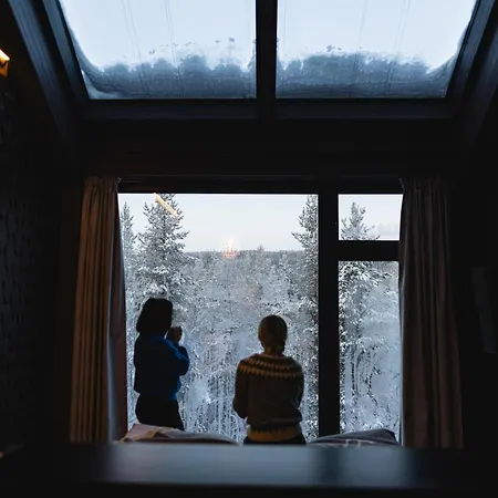 Yllaesrinne Deluxe Hotel *