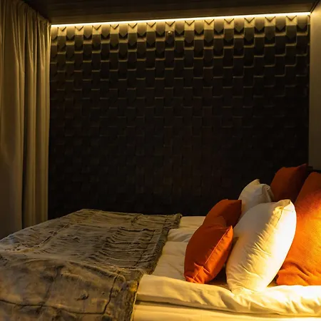 Yllaesrinne Deluxe Hotel *